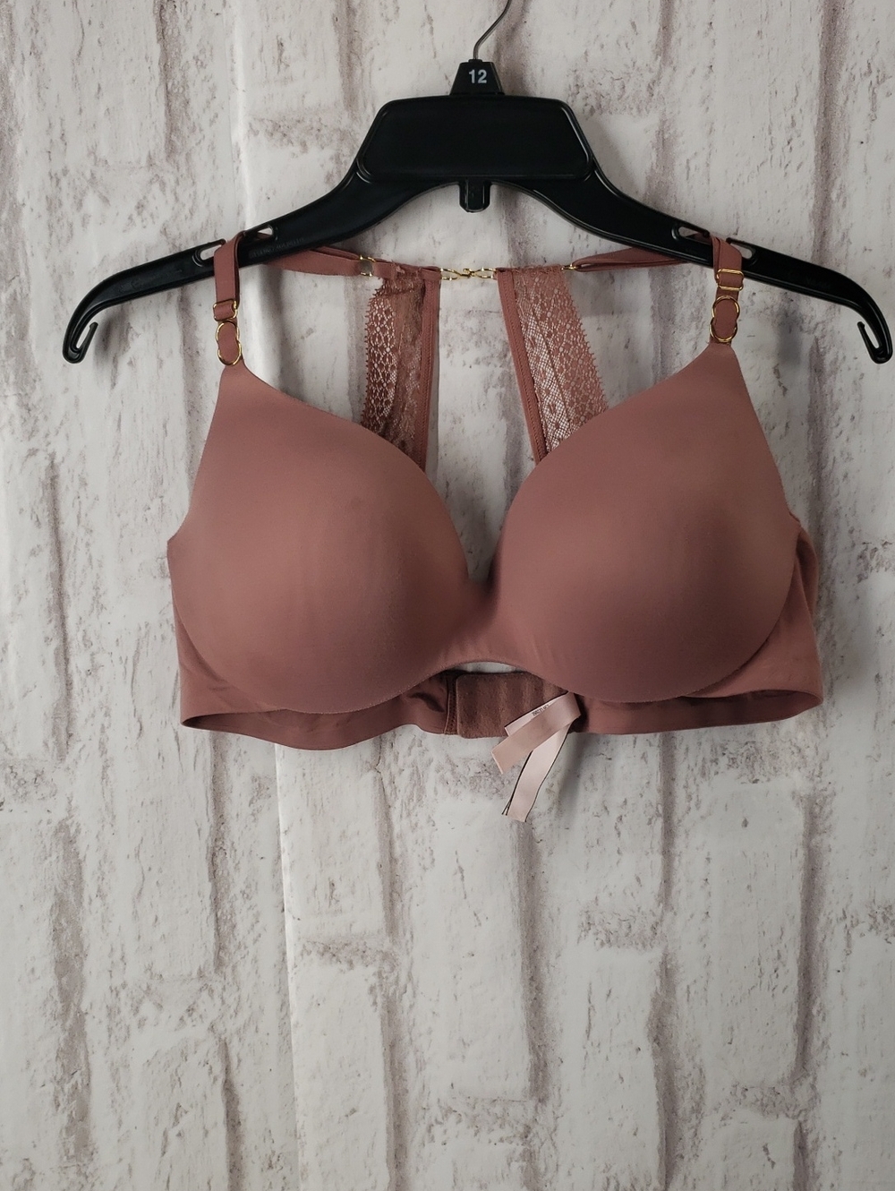 Victoria Secret Mauve Lace-Back  Bra  Incredible.  38C
